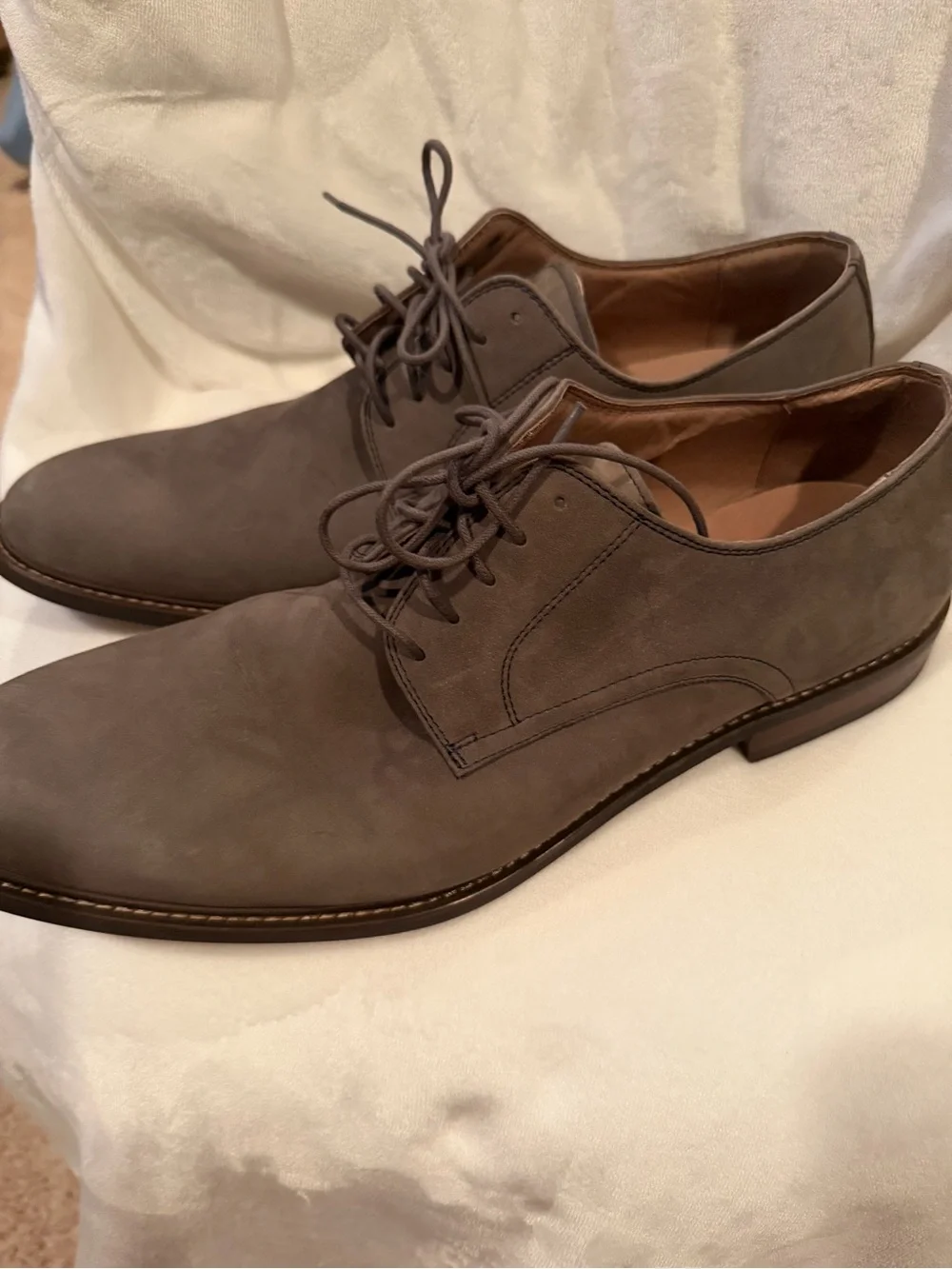 1901 Men's Gray Suede Derby Shoes